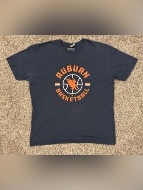 Auburn Basketball T-shirt Men’s XL Breaking T